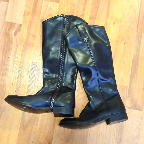 NWOT Frye Melissa Button Lug sz 6 - Picture 4 of 16